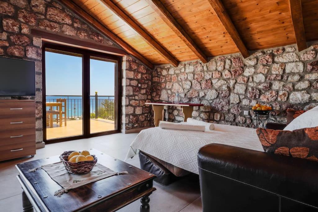 Petronas Land House 2 Villa Arhángelosz Kültér fotó