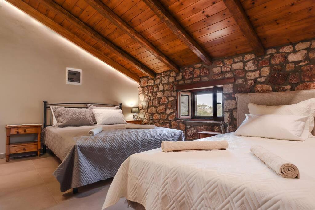 Petronas Land House 2 Villa Arhángelosz Kültér fotó