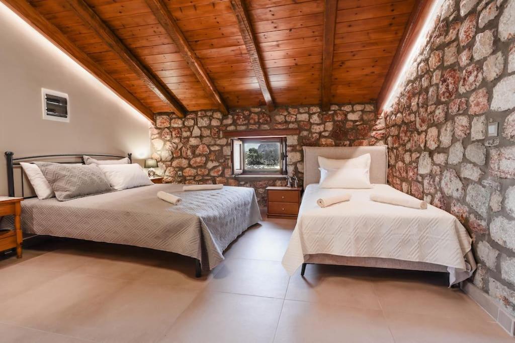 Petronas Land House 2 Villa Arhángelosz Kültér fotó